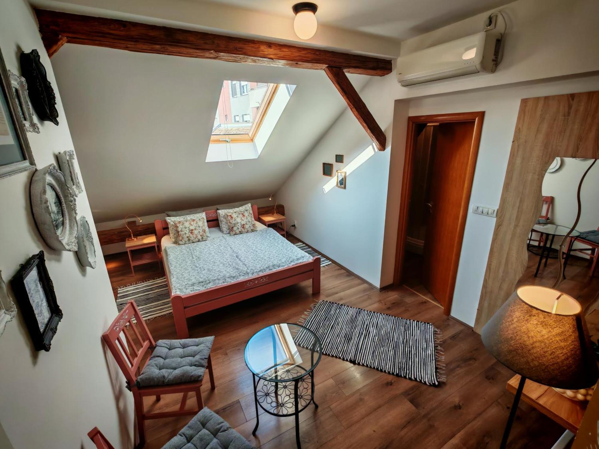 Guest House Relic Sombor Exterior photo